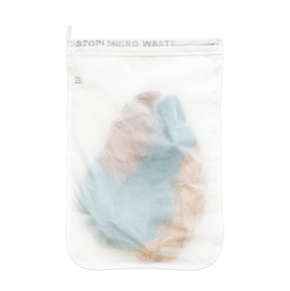 guppyfriend-washing-bag-stops-plastic-pollution